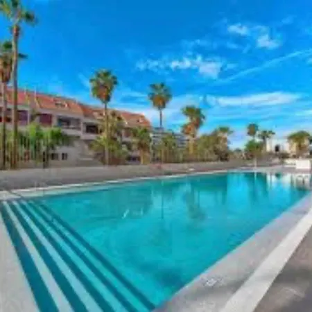 Bluebird Luxury In Americas Апартаменты