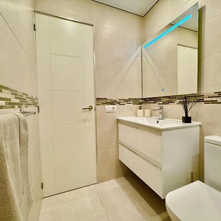 Bluebird Luxury In Americas Апартаменты
