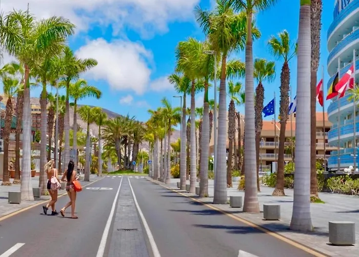 Bluebird Luxury In Americas 아파트