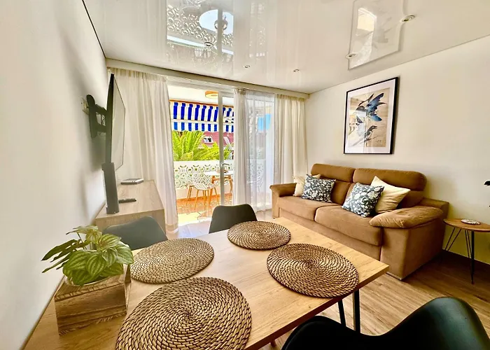 Bluebird Luxury In Americas 아파트