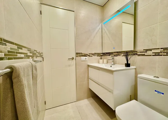 Bluebird Luxury In Americas 아파트