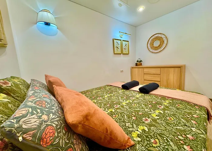 Bluebird Luxury In Americas